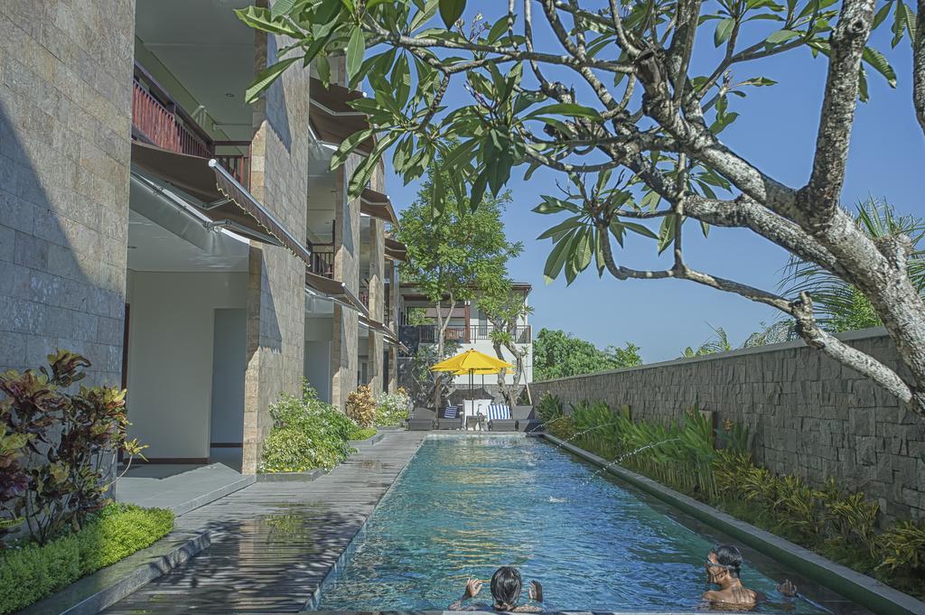 Djabu Seminyak Hotel Denpasar Exterior foto