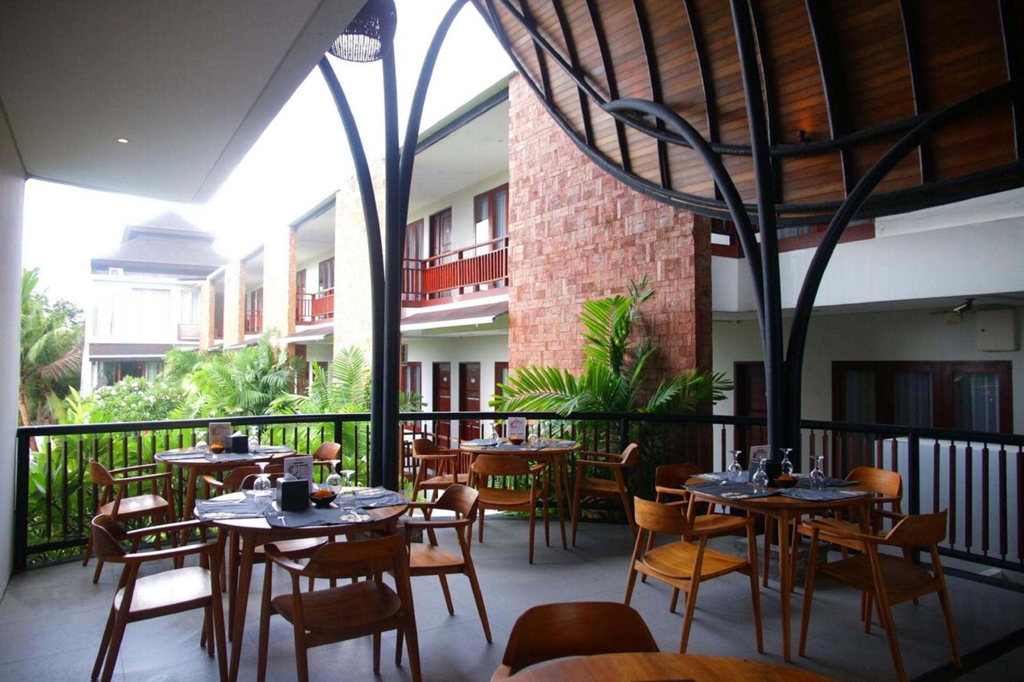 Djabu Seminyak Hotel Denpasar Exterior foto