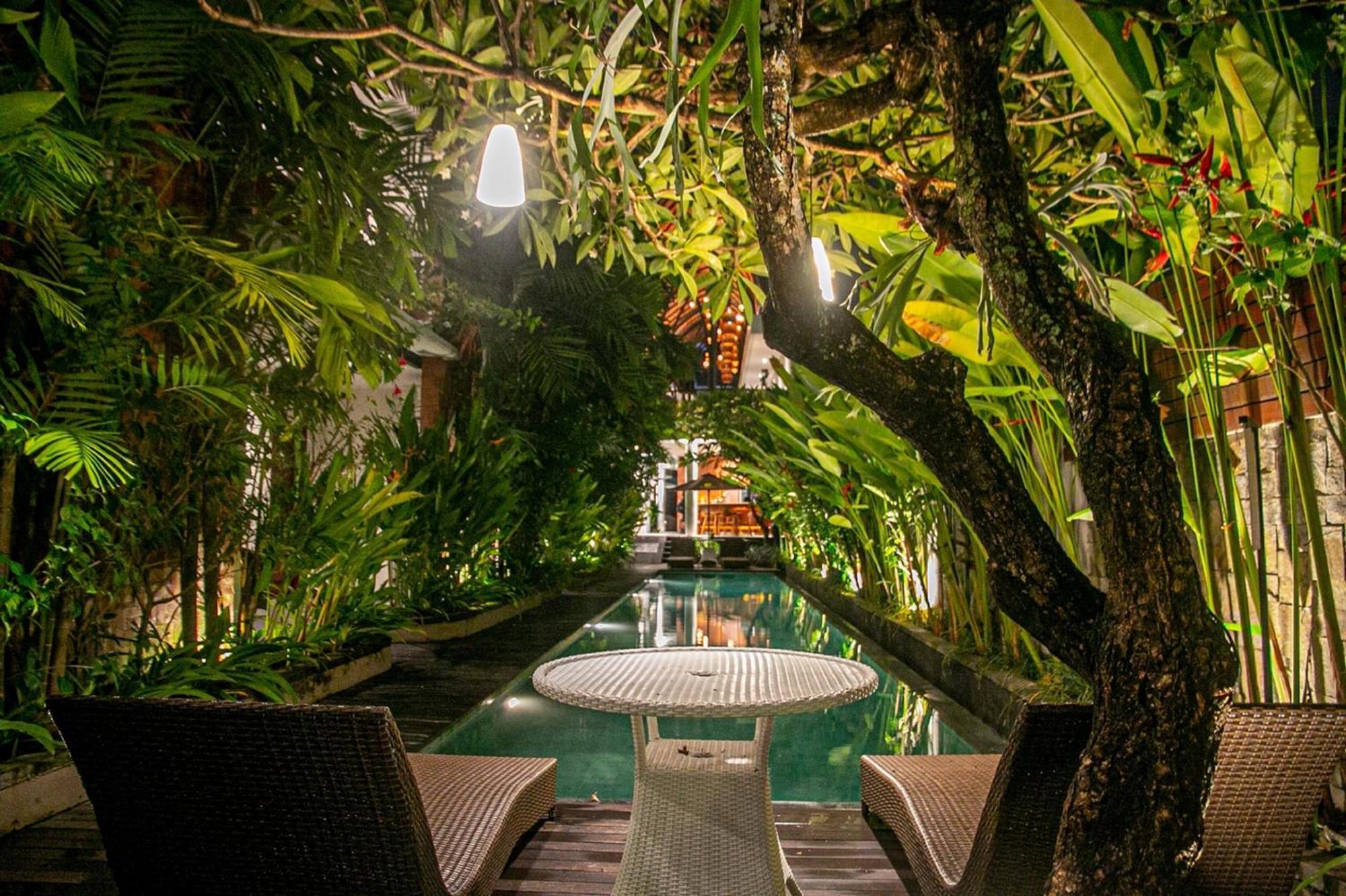 Djabu Seminyak Hotel Denpasar Exterior foto